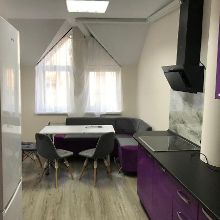 Міни-Хостел Родинного Типу Dubai Užhorod Esterno foto