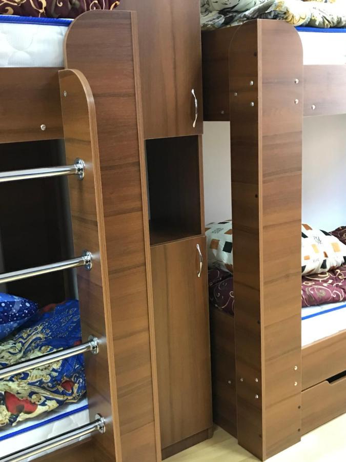 Міни-Хостел Родинного Типу Dubai Užhorod Esterno foto